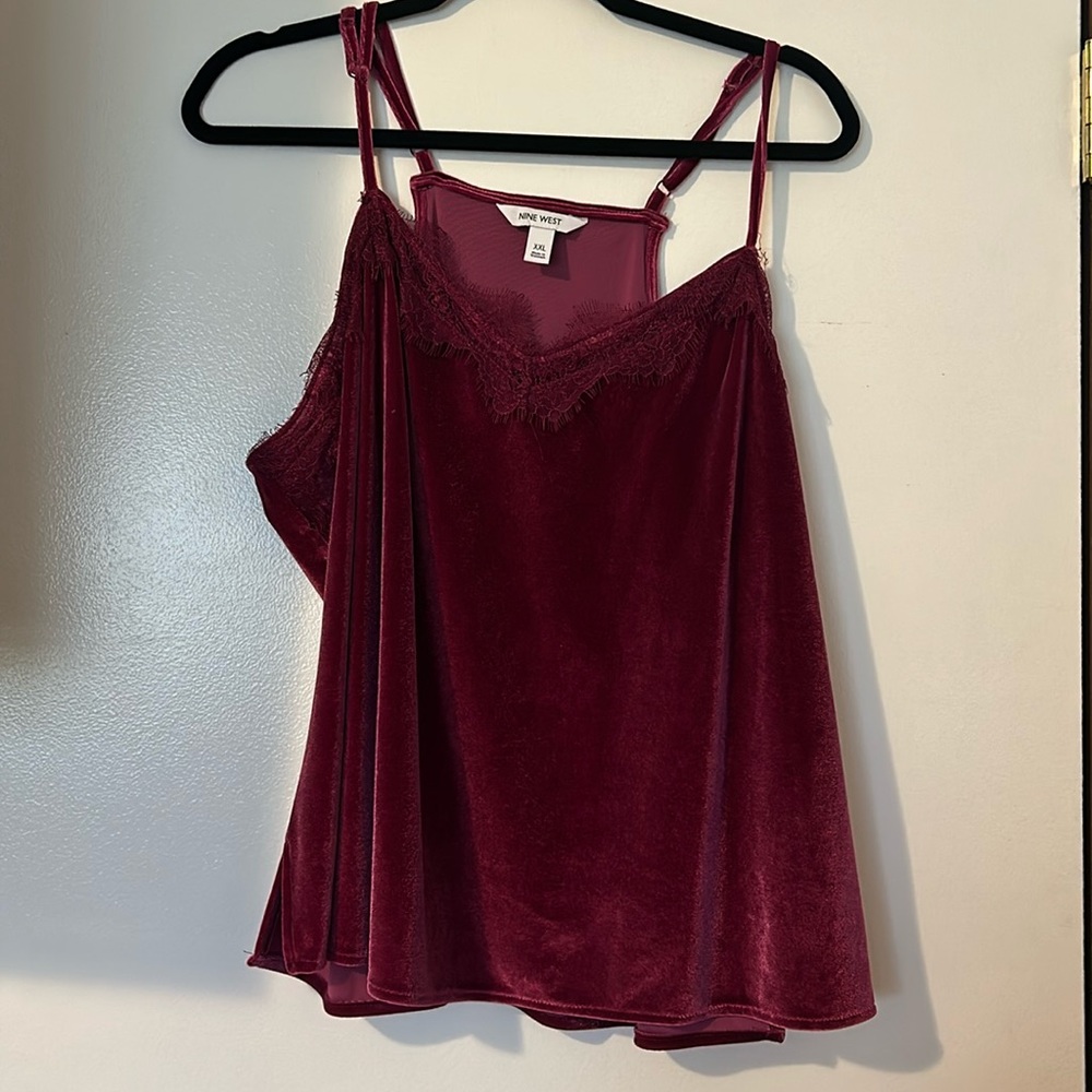 Women’s XXL velour tank top